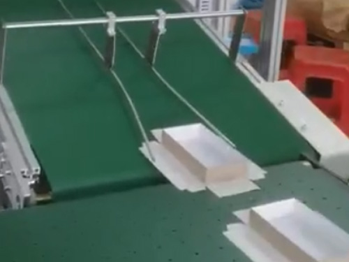 自動調(diào)模成型機+抱盒機,(普通線和自動線都可以配）